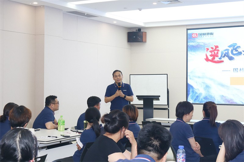 逆风飞扬 决战7月——完美·官方端网站登录入口-完美（中国）
7月PK启动大会